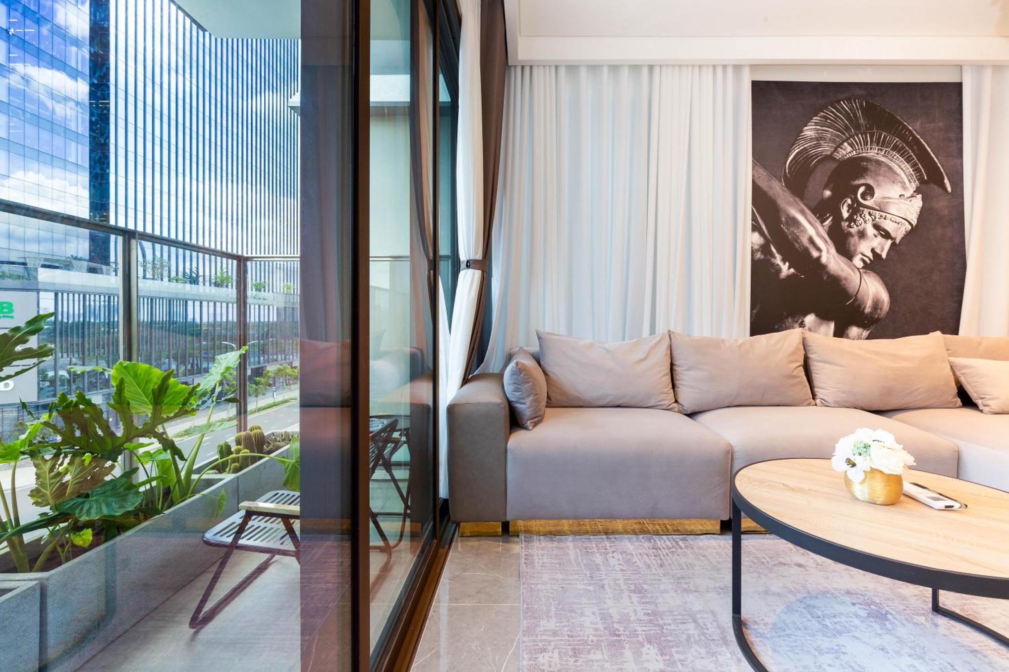 The Opera Apartment Cental Saigon Free Pool-Gym-Sauna Room- Golf Mini Ho Şi Min Dış mekan fotoğraf